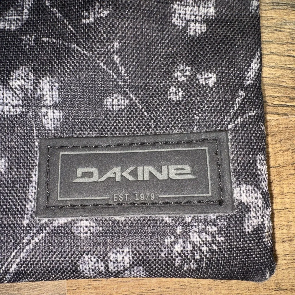 Dakine Crossbody Jordy Handbag Tropical Flowers Grey & Black